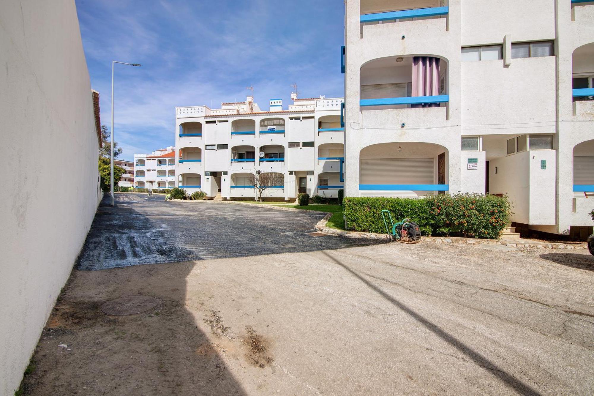 Apartment Oura *